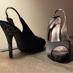 Elegant Black Peep-Toe Slingback Heels - Size 9 🖤♠️🎓